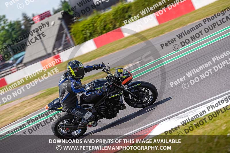 donington no limits trackday;donington park photographs;donington trackday photographs;no limits trackdays;peter wileman photography;trackday digital images;trackday photos